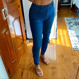 Stretchy Bullhead Super High Rise Skinny Jean!